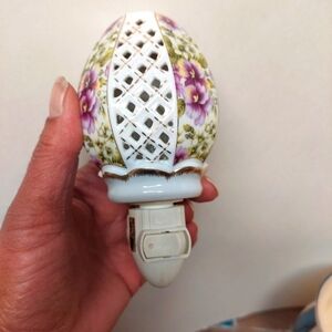 Sorelle Porcelain Floral Nightlight